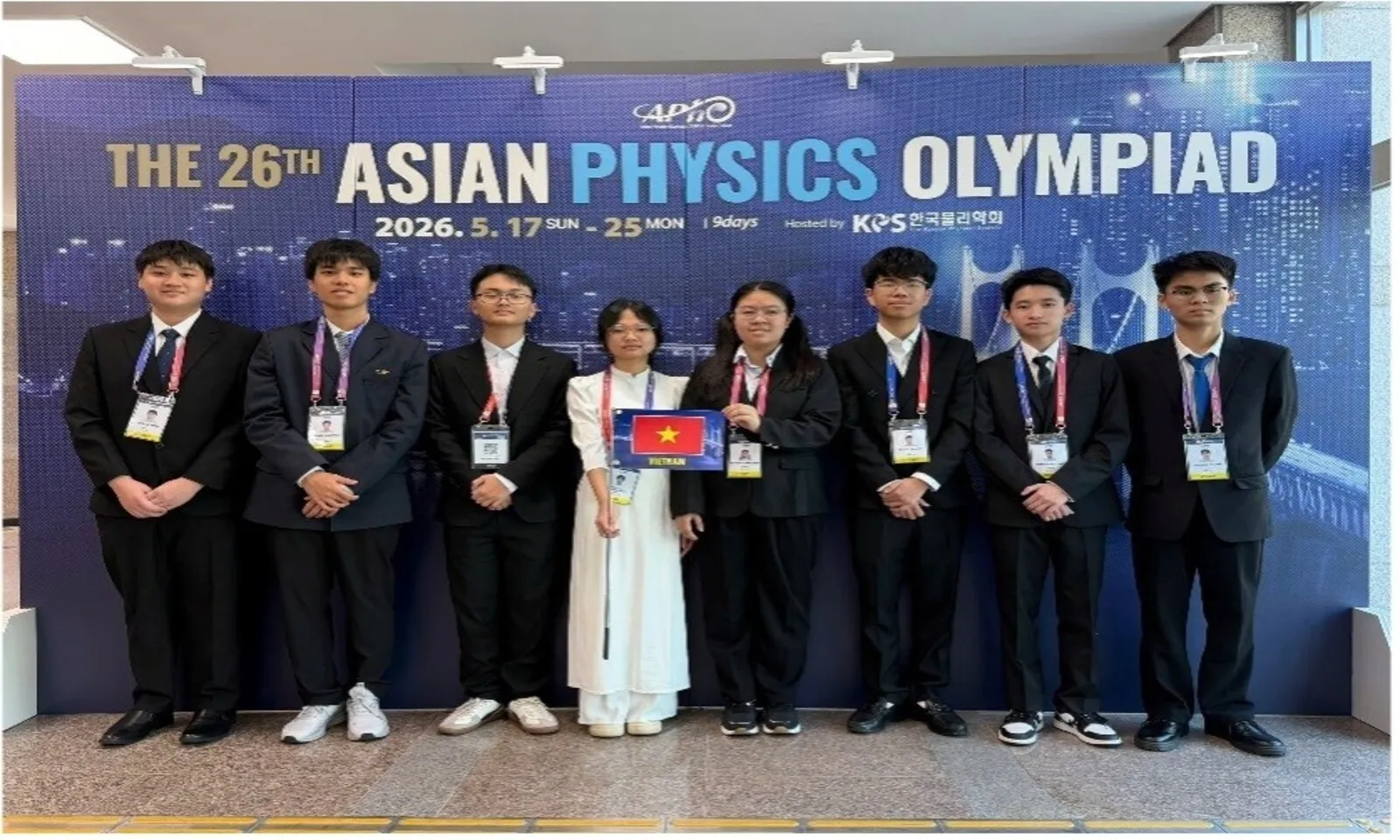 Việt Nam giành 8 huy chương Olympic Vật lý châu Á 2026, 100% thí sinh đoạt giải – Hình 1