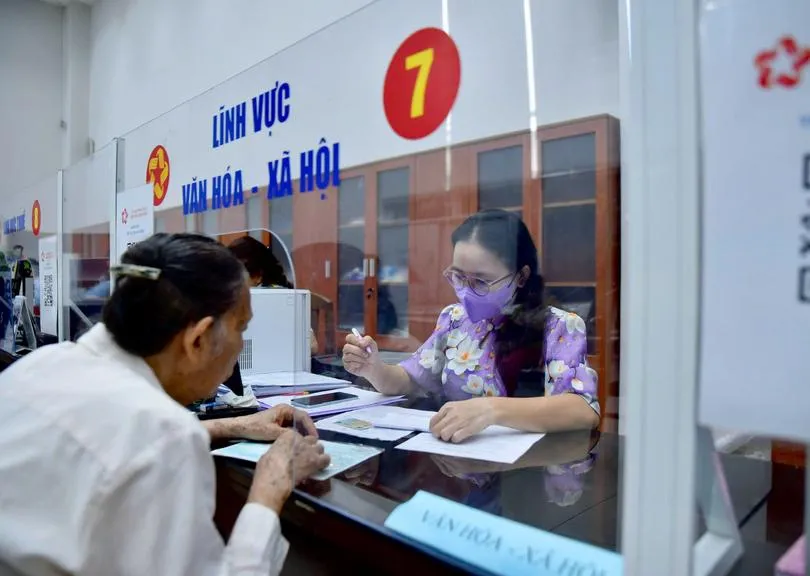 Thành ủy TPHCM phân cấp, ủy quyền tuyển dụng, sử dụng và quản lý cán bộ, công chức, viên chức