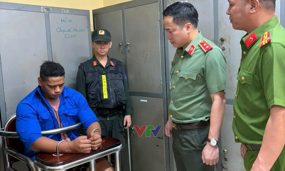 Bắt 2 nghi phạm người Samoan nổ súng tại TPHCM