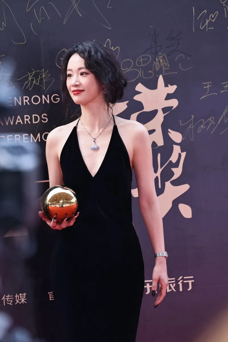 voh-tieu-su-ly-mong-3