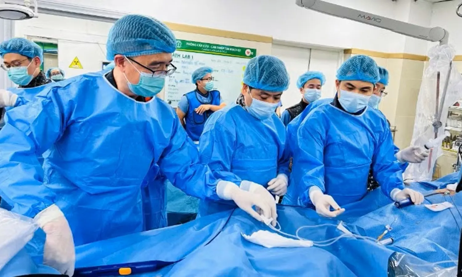 Viện Tim mạch Việt Nam tiên phong ứng dụng năng lượng từ xung triệt đốt rung nhĩ