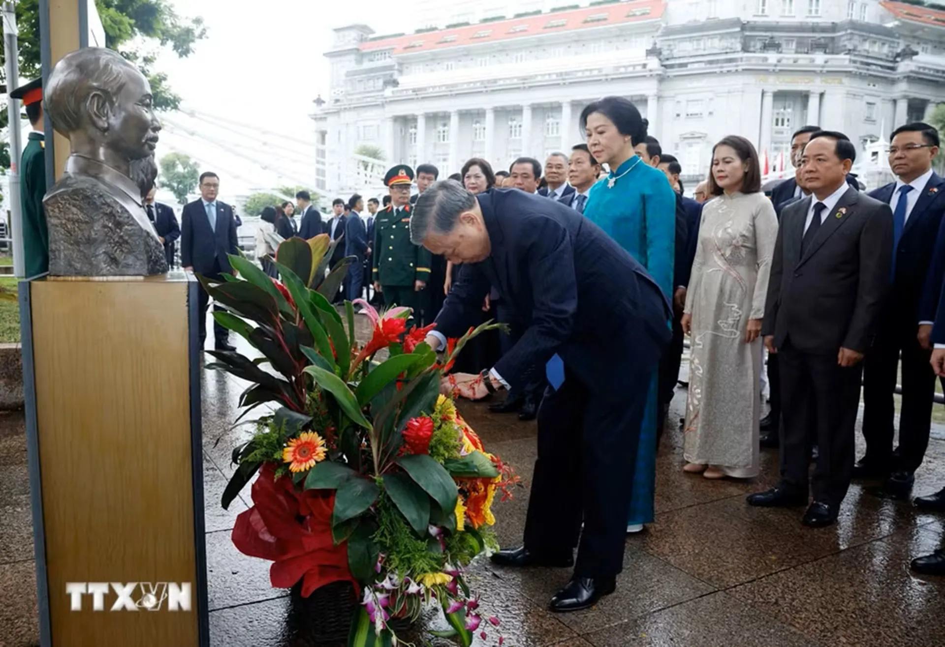 ttxvn-tong-bi-thu-chu-tich-nuoc-to-lam-va-phu-nhan-cung-doan-dai-bieu-cap-cao-viet-nam-dang-hoa-tai-tuong-dai-chu-tich-ho-chi-minh3