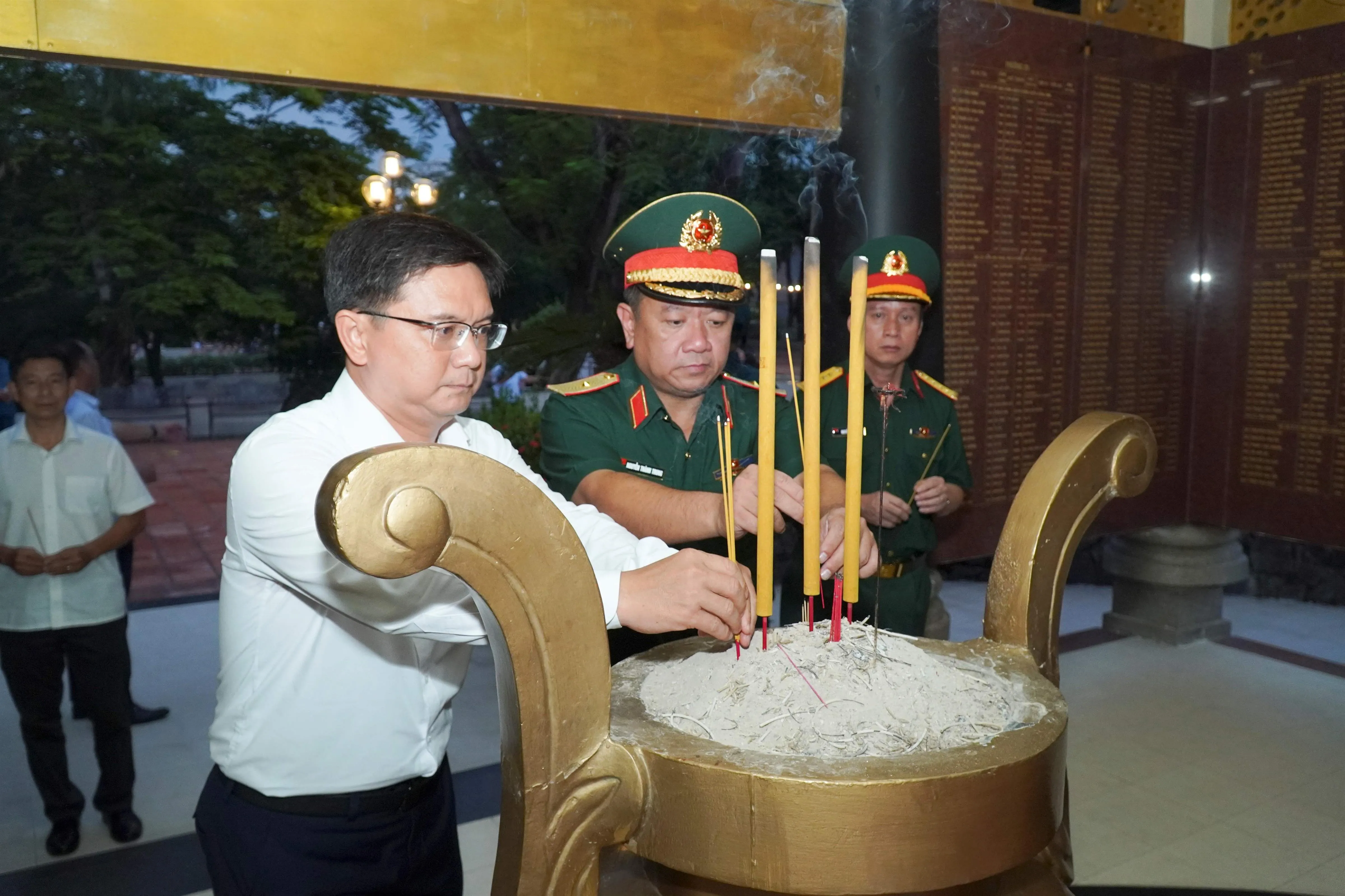 CV LE THI RIENG (6)