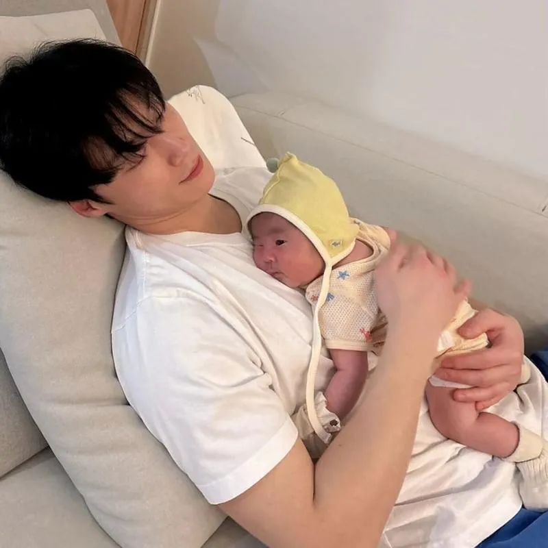 Heo Nam Jun: Từ giấc mộng ca sĩ đến ác nhân quyến rũ màn ảnh 3 Heo Nam Jun: Từ giấc mộng ca sĩ đến ác nhân quyến rũ màn ảnh 3