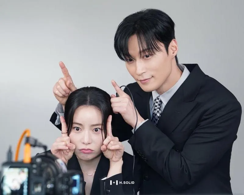 Heo Nam Jun: Từ giấc mộng ca sĩ đến ác nhân quyến rũ màn ảnh 9 Heo Nam Jun: Từ giấc mộng ca sĩ đến ác nhân quyến rũ màn ảnh 9