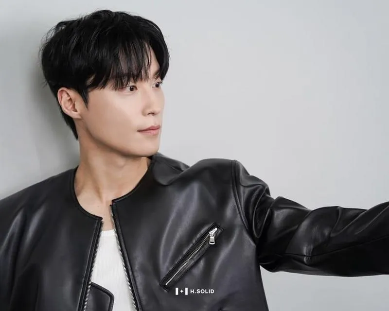 Heo Nam Jun: Từ giấc mộng ca sĩ đến ác nhân quyến rũ màn ảnh 11 Heo Nam Jun: Từ giấc mộng ca sĩ đến ác nhân quyến rũ màn ảnh 11