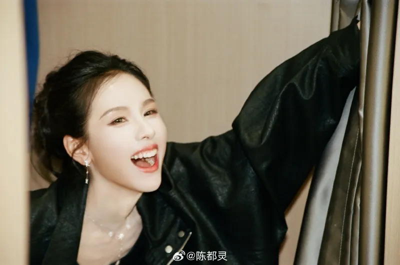 vohkieu-so-cua-tran-do-linh-duoc-gan-nua-gioi-giai-tri-giup-quang-ba-13
