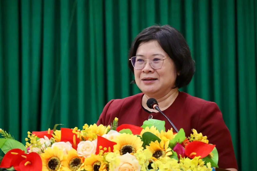 pho-bi-thu-thanh-uy-tphcm-van-thi-bach-tuyet-phat-bieu-chi-dao-anh-thanh-tam_20260604162604