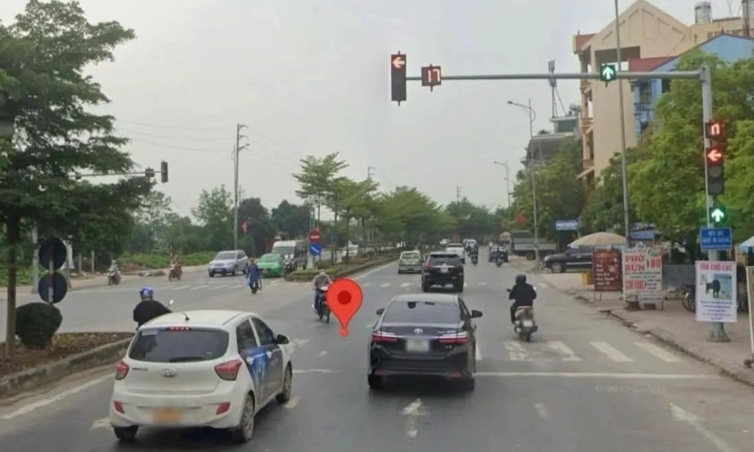 Không được quay đầu xe khi đèn tín hiệu rẽ trái báo đỏ