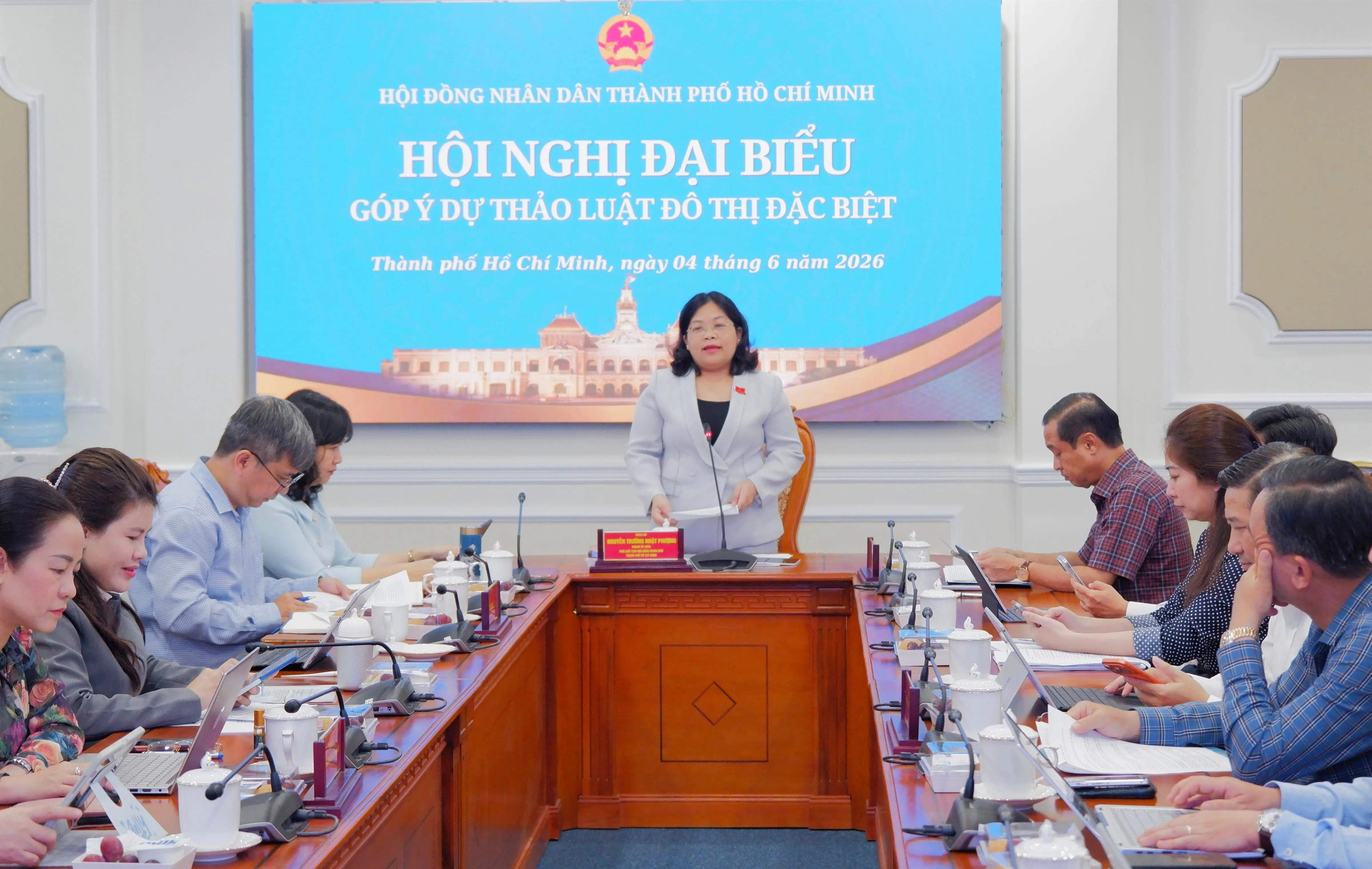 PCT HĐND TP Nguyễn Trường Nhật Phượng đánh giá cao những ý kiến tâm huyết của các đại biểu