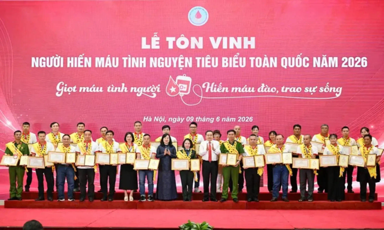 Vinh danh 100 người hiến máu tiêu biểu, thúc đẩy phong trào nhân đạo bền vững – Hình 2