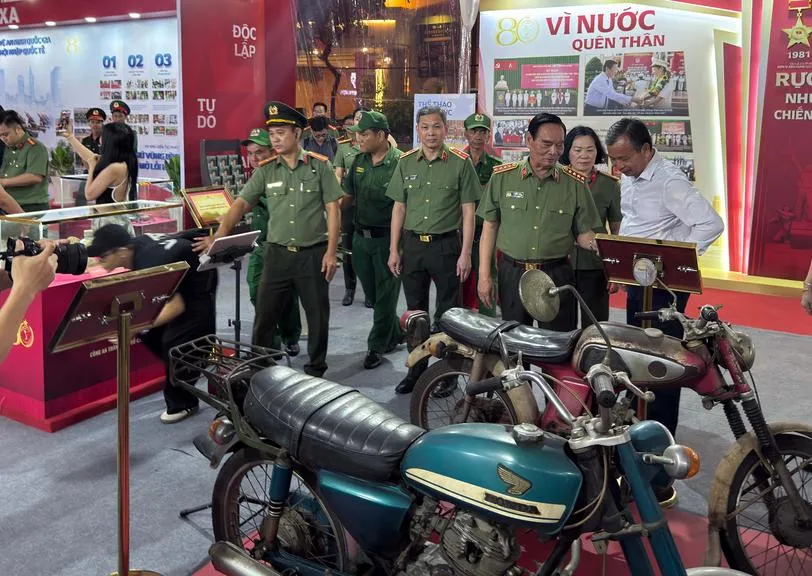 Khai mạc chuỗi sự kiện “Tổ quốc bình yên” tại TPHCM