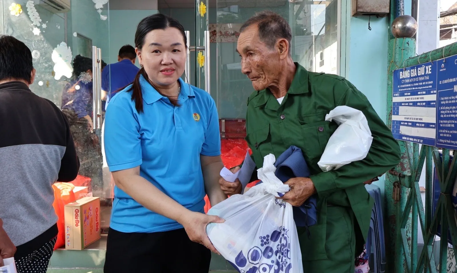 Hơn 1,56 triệu người có công sắp nhận quà dịp 27/7