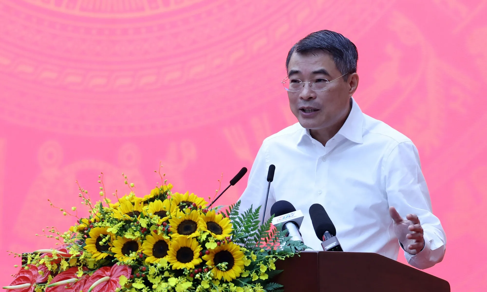 Thủ tướng: Xây dựng Luật Đô thị đặc biệt cho TPHCM với các nhóm chính sách mạnh, đột phá, khả thi