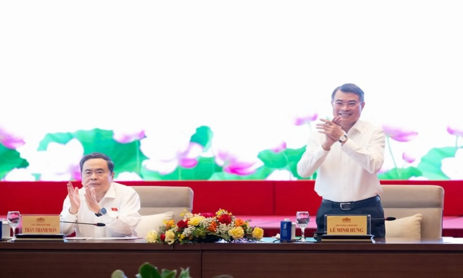 Lãnh đạo Đảng, Nhà nước gặp mặt cơ quan báo chí: Định hướng phát triển báo chí hiện đại, nhân văn