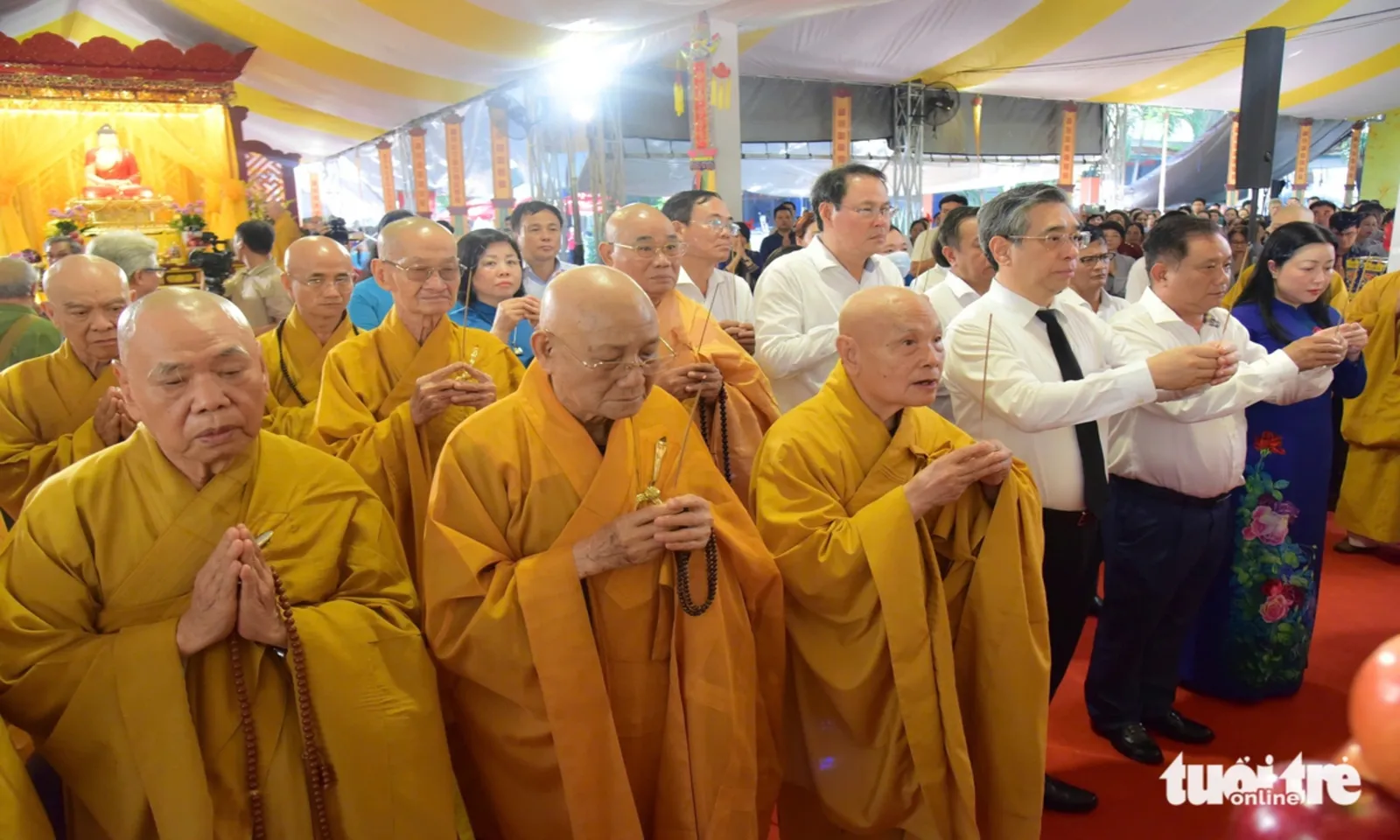 TPHCM trang nghiêm tưởng niệm, cầu siêu anh hùng liệt sĩ tại Công viên Lê Thị Riêng
