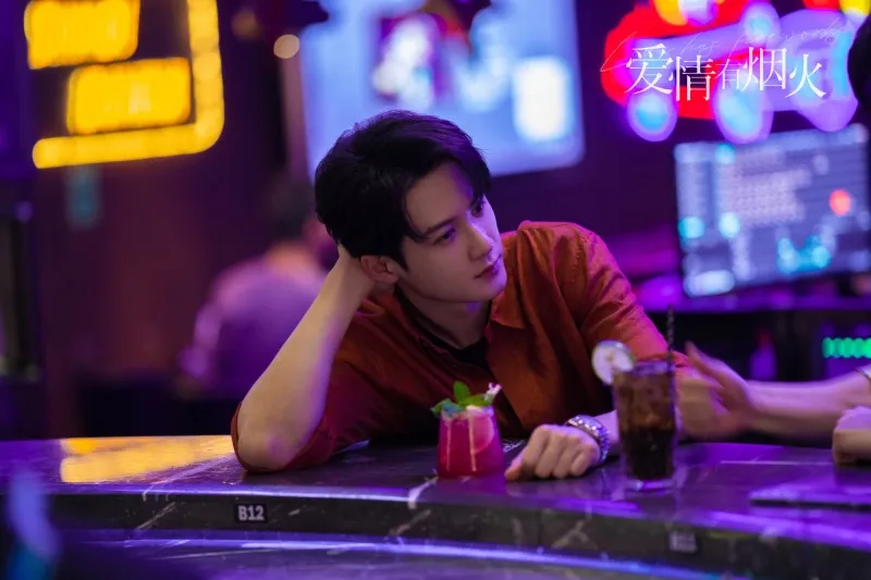 voh-lich-chieu-phim-tinh-yeu-co-phao-hoa-9