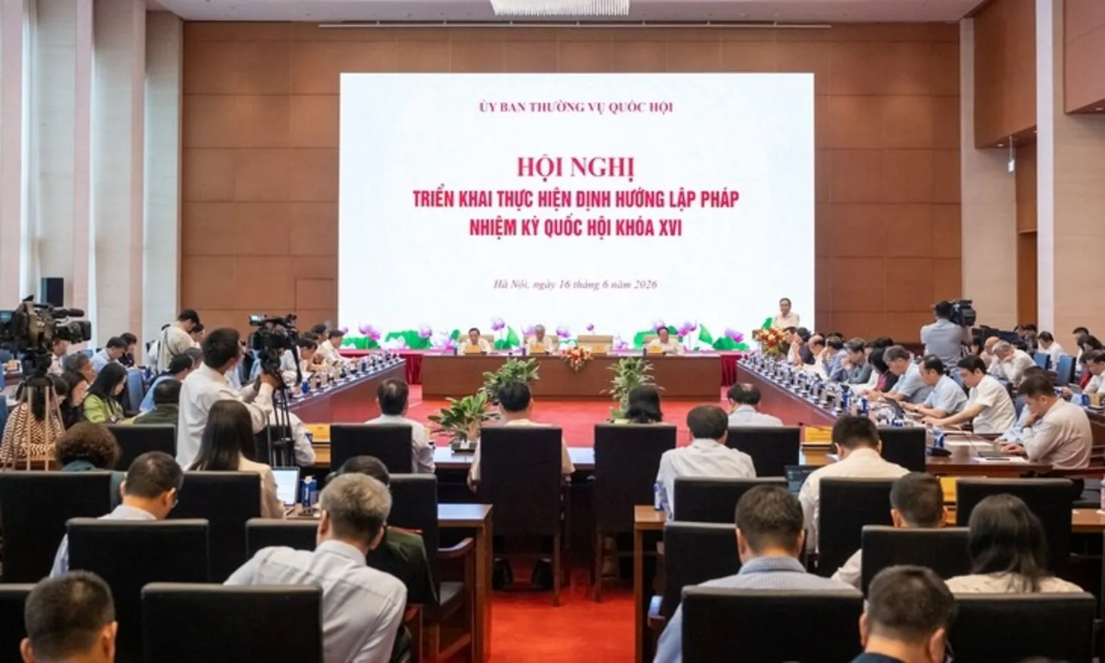 Chủ tịch Quốc hội Chấm dứt tình trạng “luật chờ nghị định, nghị định chờ thông tư” – Hình 2