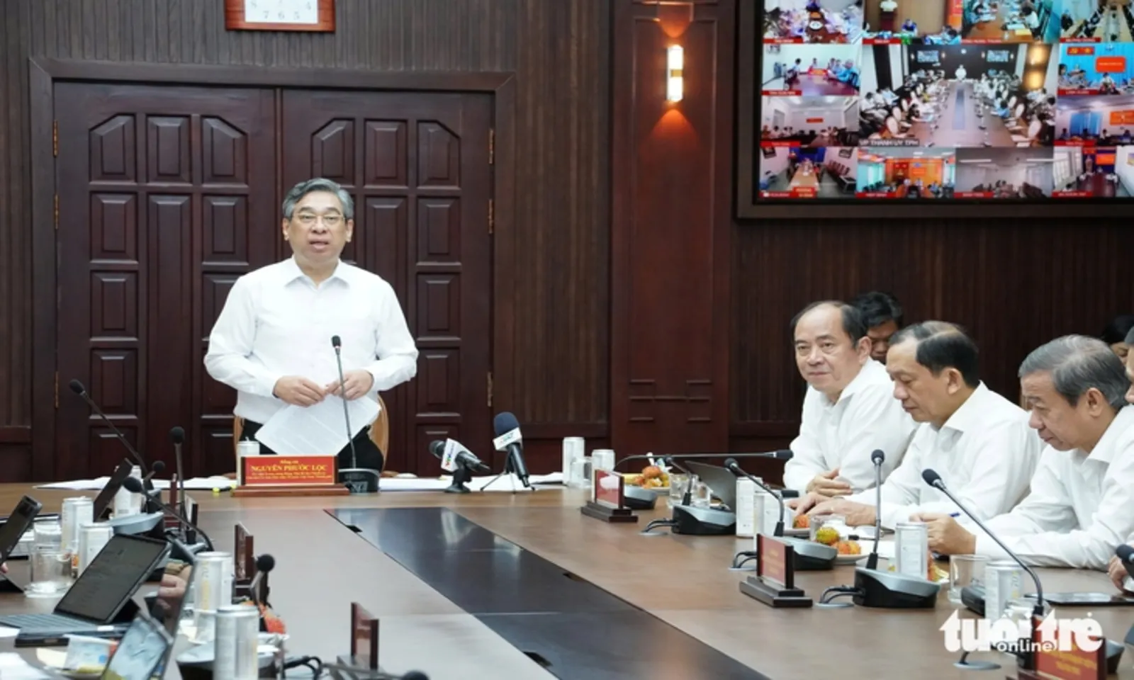 Phó bí thư Nguyễn Phước Lộc Khám sức khỏe người dân phải liên tục, không chạy theo thành tích