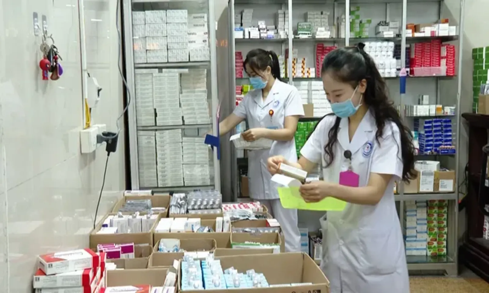 Thuốc điều trị miễn phí cho người bệnh Không ràng buộc thương mại, tăng minh bạch – Hình 2