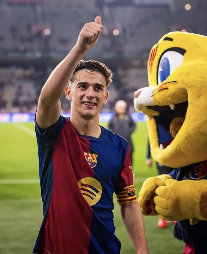 Chiêm ngưỡng nhan sắc 10 nam thần bóng đá tỏa sáng tại World Cup 2026 3 Chiêm ngưỡng nhan sắc 10 nam thần bóng đá tỏa sáng tại World Cup 2026 3