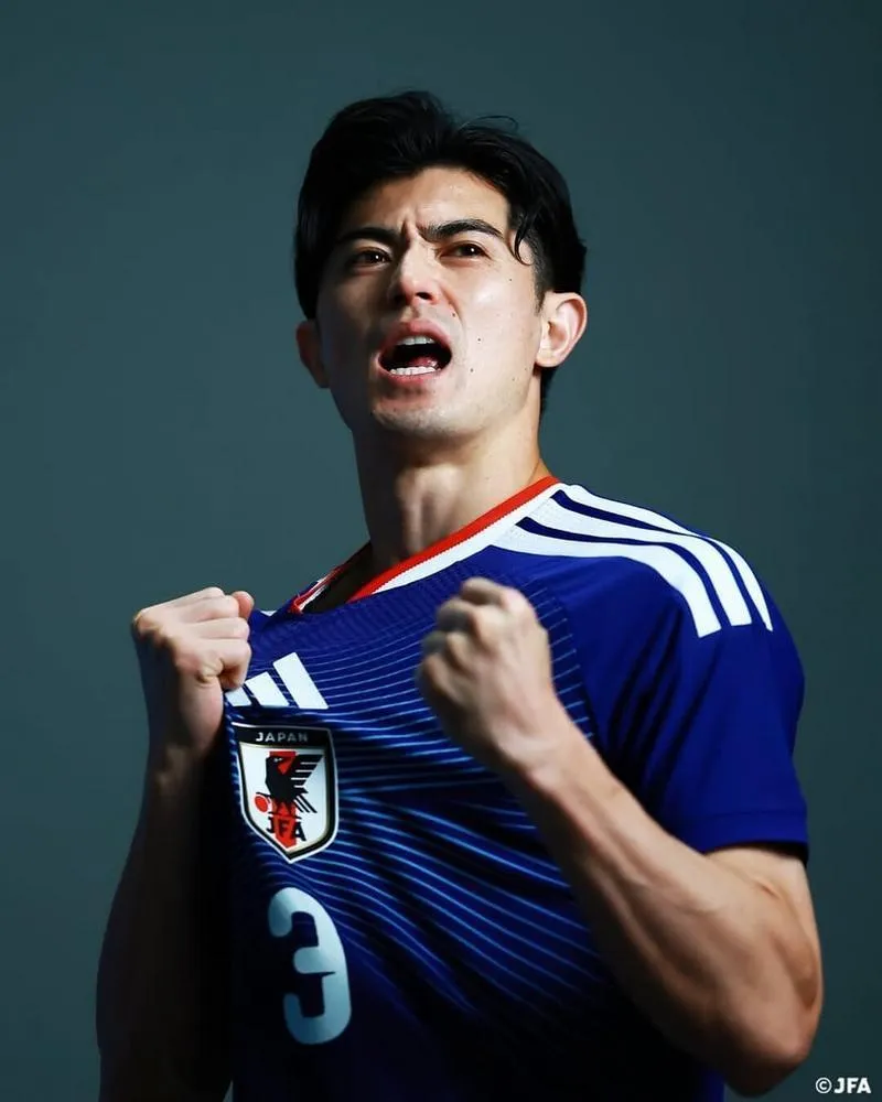 Chiêm ngưỡng nhan sắc 10 nam thần bóng đá tỏa sáng tại World Cup 2026 7 Chiêm ngưỡng nhan sắc 10 nam thần bóng đá tỏa sáng tại World Cup 2026 7