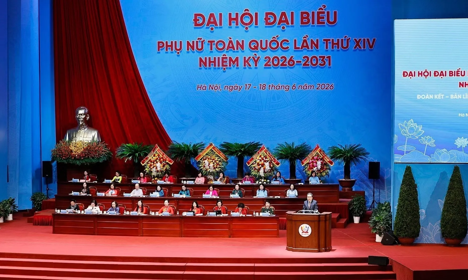 Chủ tịch Quốc hội Trần Thanh Mẫn: Phụ nữ phải trở thành  chủ thể quan trọng phát triển đất nước 