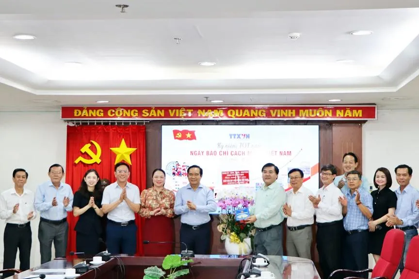 Báo chí luôn đồng hành cùng sự phát triển của TPHCM