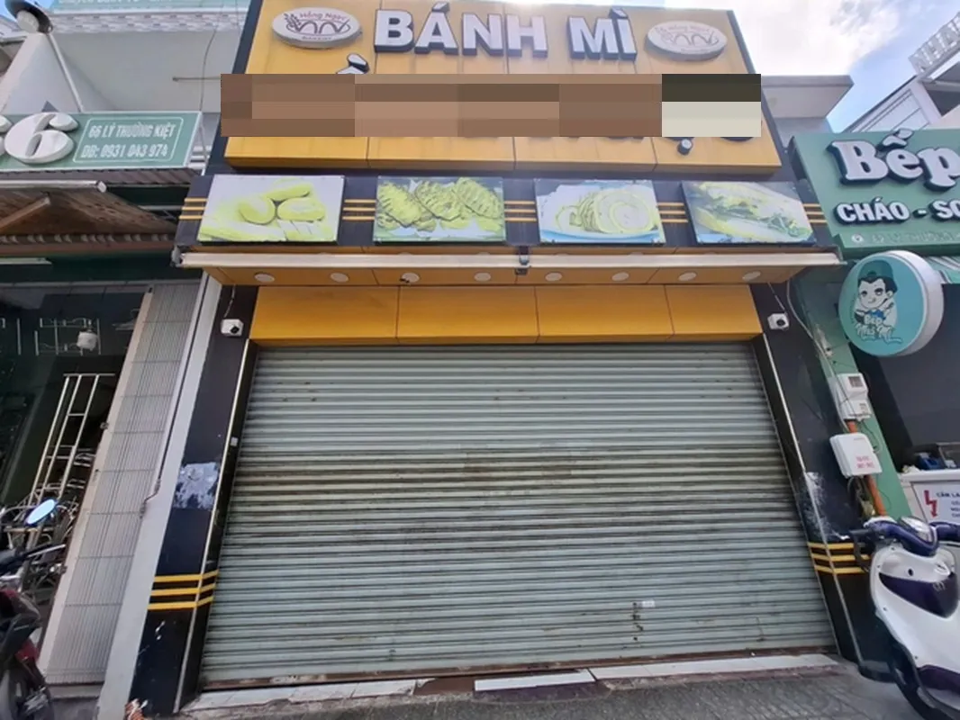 Cơ sở bánh mì Hồng Ngọc 37 hiện đã đóng cửa để chờ làm rõ nguyên nhân ngộ độc - Ảnh TTO