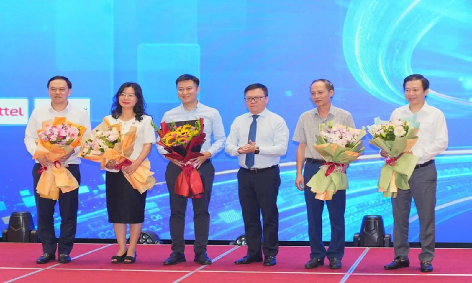 Ban hành 10 nguyên tắc dùng AI trong báo chí – Hình 1