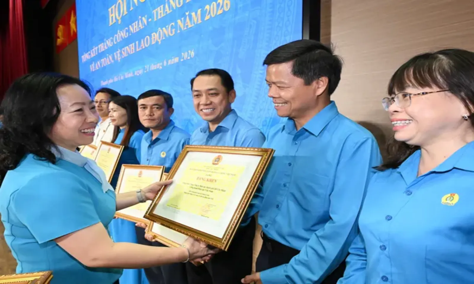 Hơn 1,3 triệu công nhân được khám sức khỏe, tầm soát bệnh trong Tháng Công nhân 2026 – Hình 4