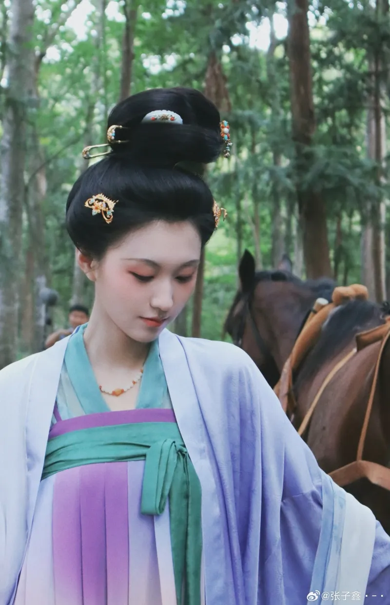 voh-nhung-my-nhan-gay-thuong-nho-trong-mac-ly-h-2
