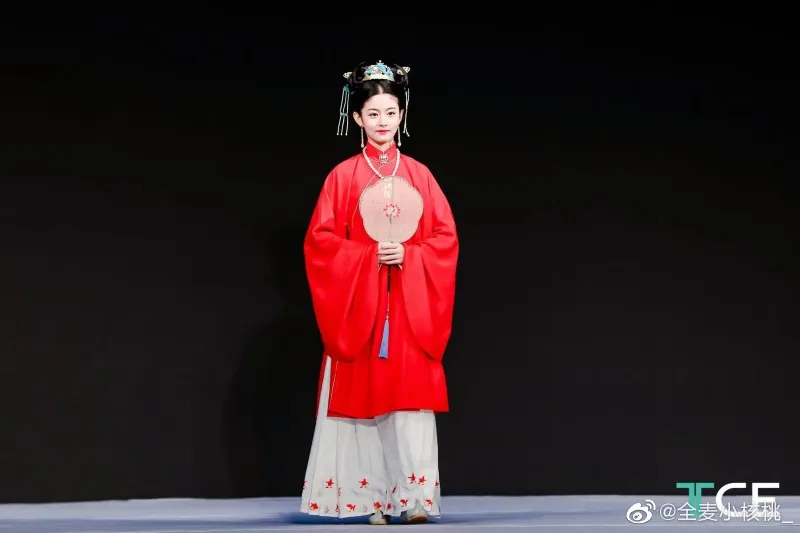 voh-tieu-su-trieu-tinh-1