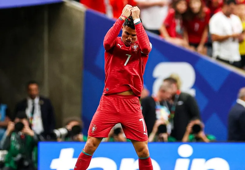 ronaldo-bo-dao-nha