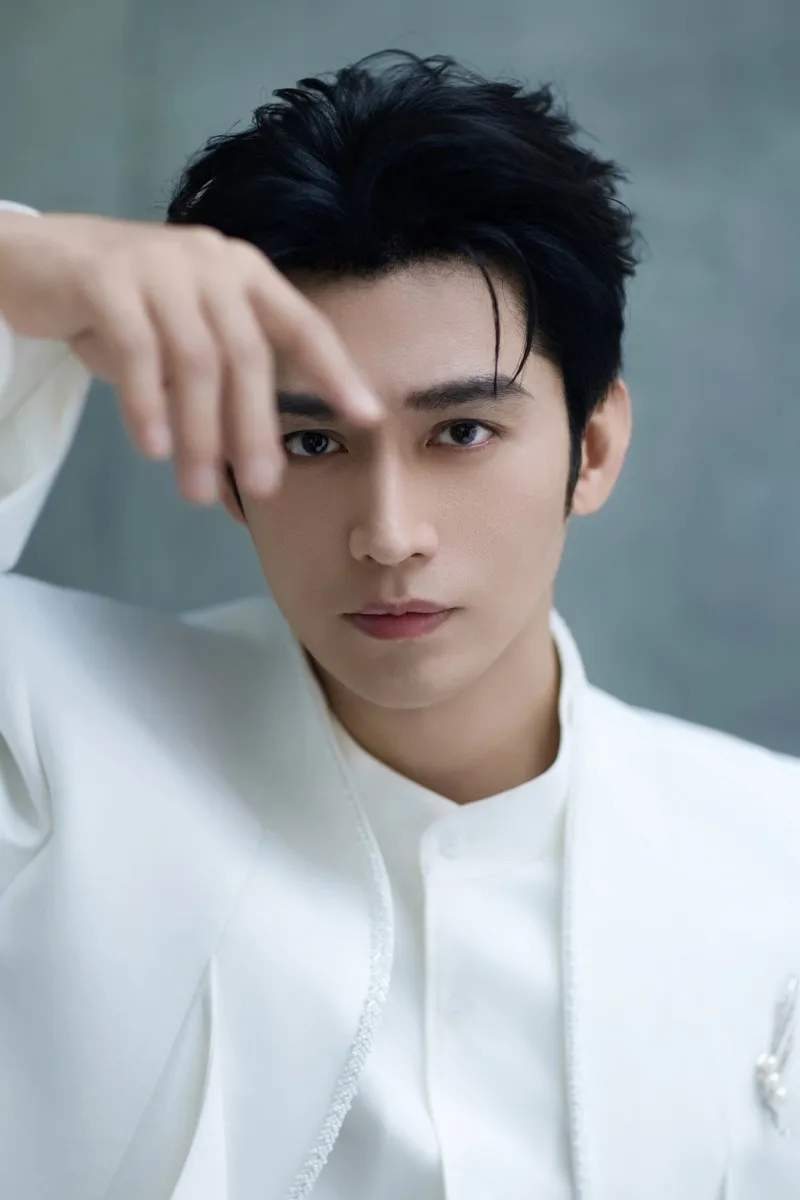 top-15-nam-than-phim-ngan-trung-quoc-8