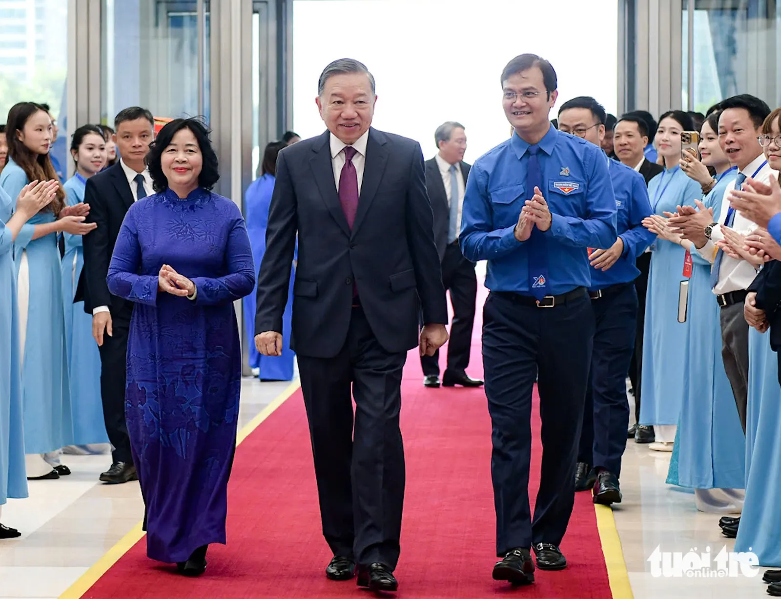 tong bi thu