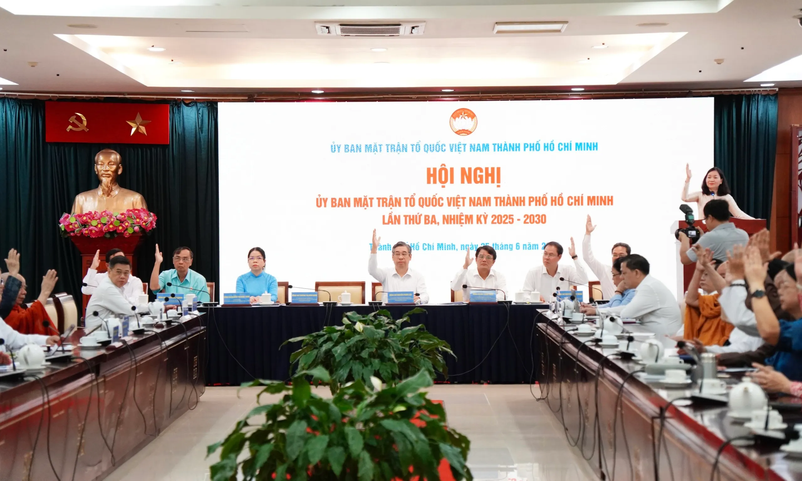 Bà Nguyễn Thị Ngọc Xuân làm Phó Chủ tịch Ủy ban MTTQ Việt Nam TP. Hồ Chí Minh