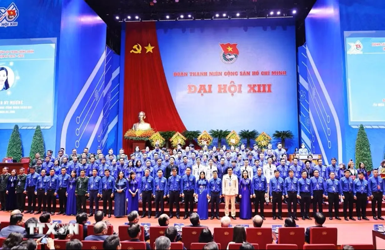 Ban Chấp hành Trung ương Đoàn khóa XIII, nhiệm kỳ 2026-2031 ra mắt Đại hội - Ảnh Minh Đức-TTXVN