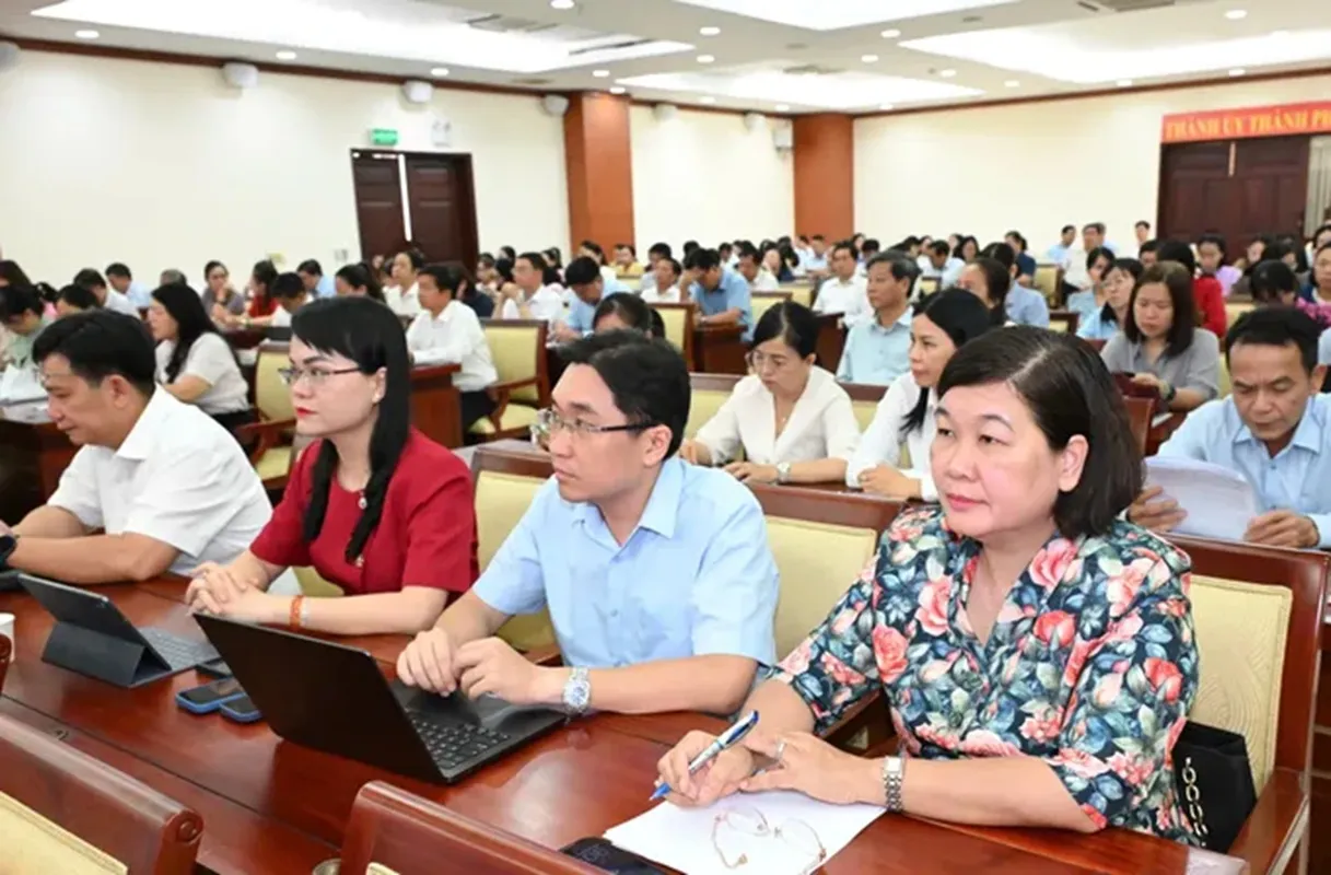 Các đại biểu dự hội nghị. Ảnh SGGP