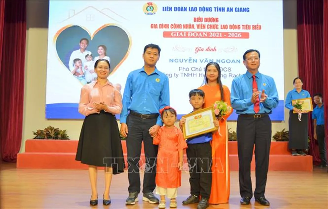 gia-dinh-1782559131844-17825591321021533150057