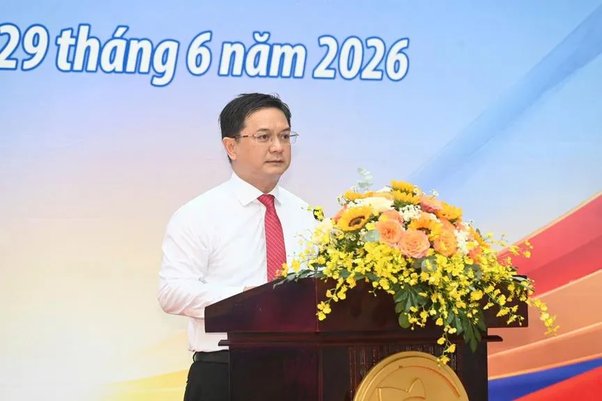 Triển lãm ảnh Bản anh hùng ca và khát vọng trong Kỷ nguyên vươn mình