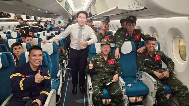 Chuyến bay chở khoảng 25 tấn trang thiết bị, phương tiện chuyên dụng cùng hàng hóa phục vụ tìm kiếm cứu nạn, hỗ trợ nhân đạo tại Venezuela (Ảnh: QĐND)