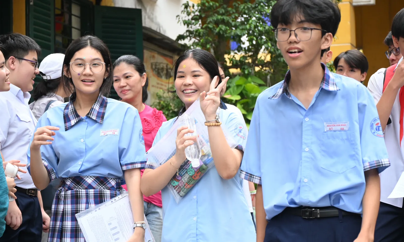 Tạo thêm cơ hội cho học sinh có nhu cầu được vào học tại các trường trung học phổ thông công lập