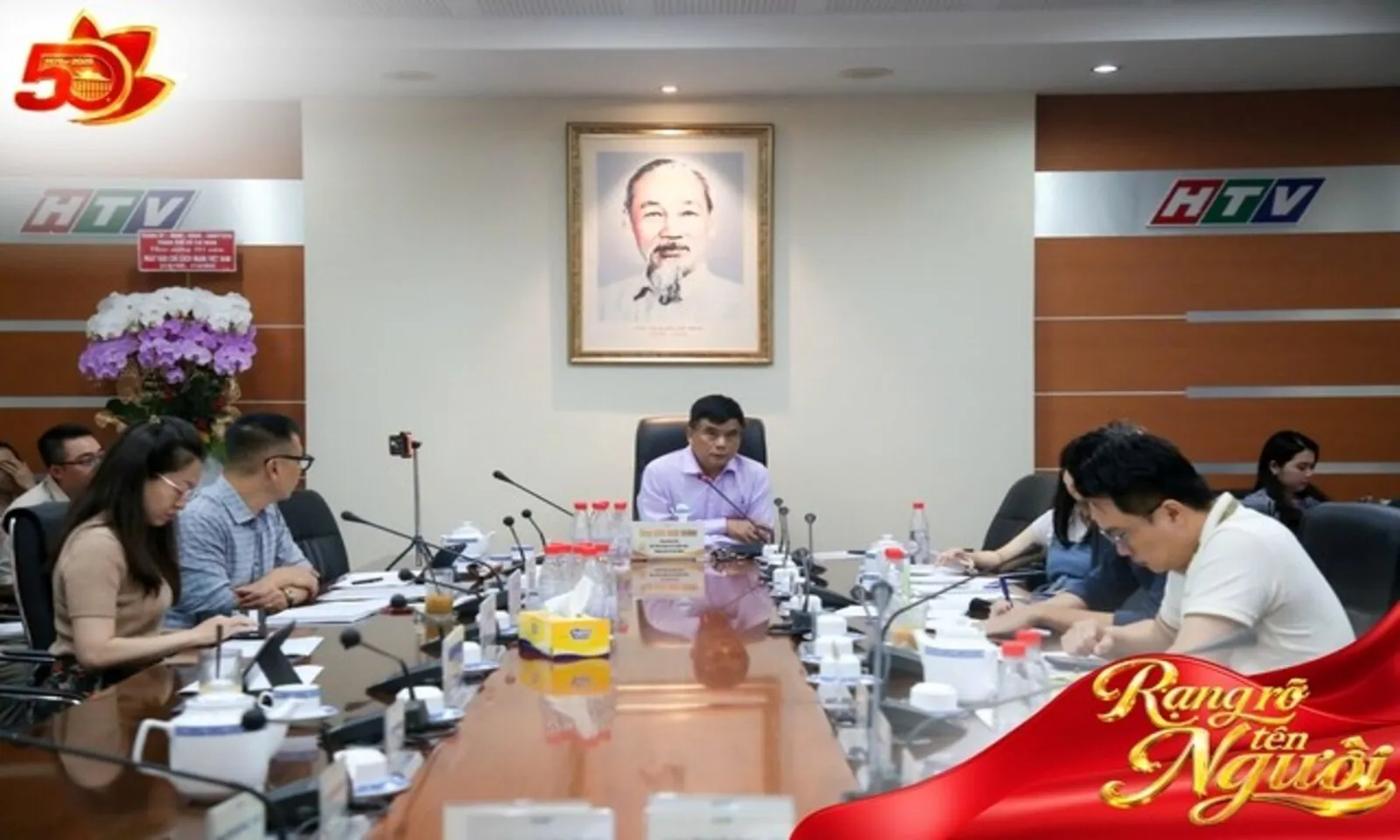 Chuyện chúng tôi: Cầu truyền hình "Rạng rỡ tên Người" - Để mỗi phút lên sóng đều xứng đáng với niềm tự hào của Thành phố