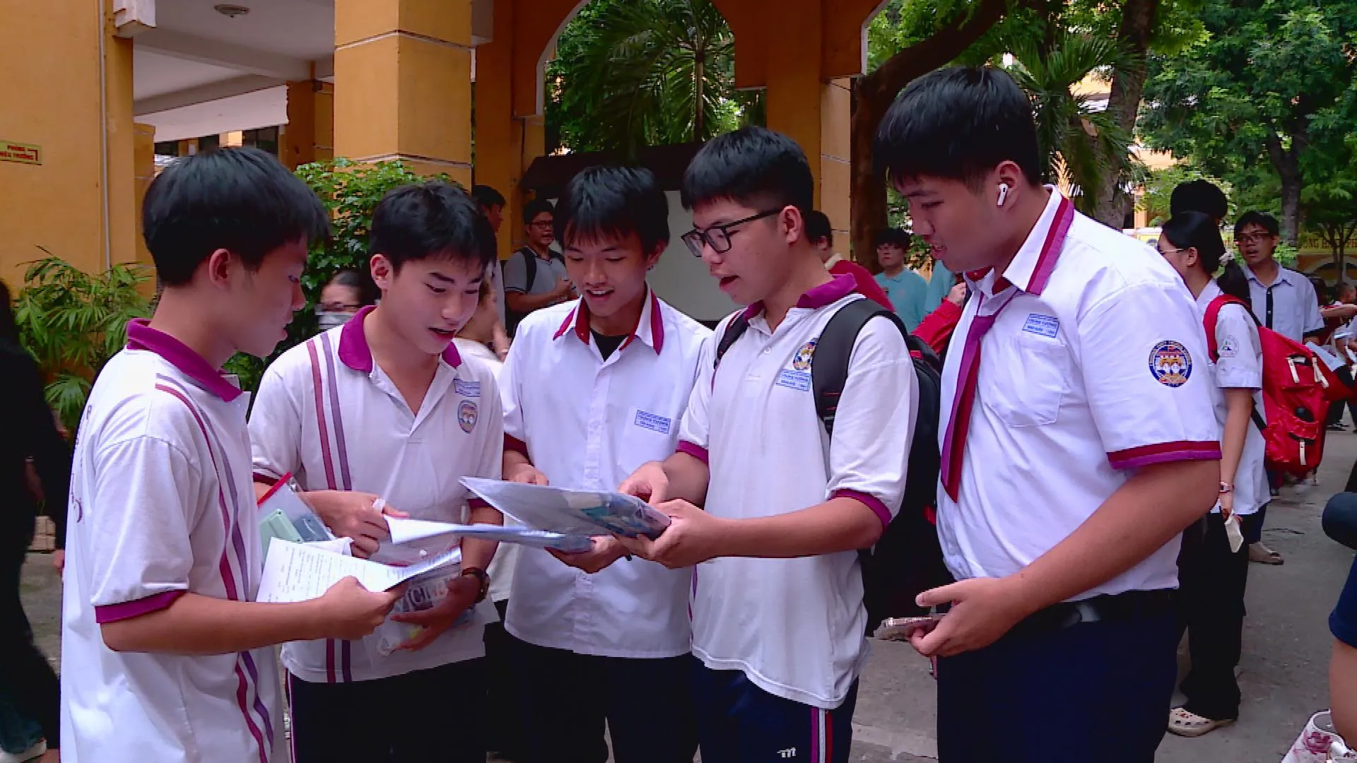 Phổ điểm năm 2026 cho thấy sự thay đổi rõ về khả năng phân hóa của đề thi ở nhiều môn