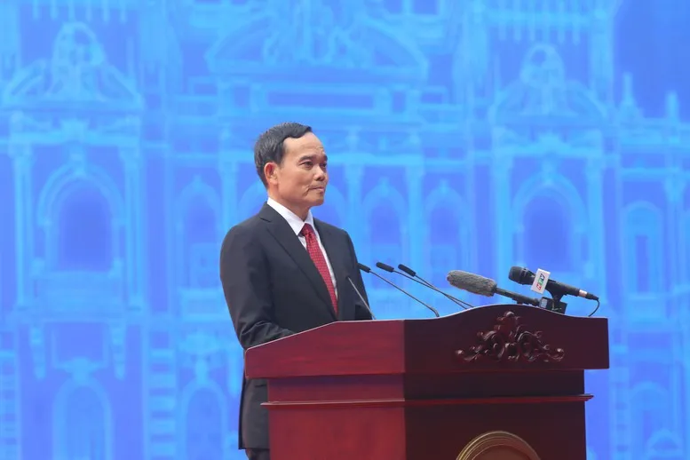 Tự hào 50 năm Thành phố mang tên Bác: Hướng tới xây dựng TP. Hồ Chí Minh thành một siêu đô thị toàn cầu