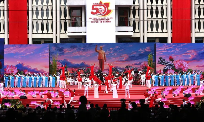 Tự hào 50 năm Thành phố mang tên Bác: Hướng tới xây dựng TP. Hồ Chí Minh thành một siêu đô thị toàn cầu