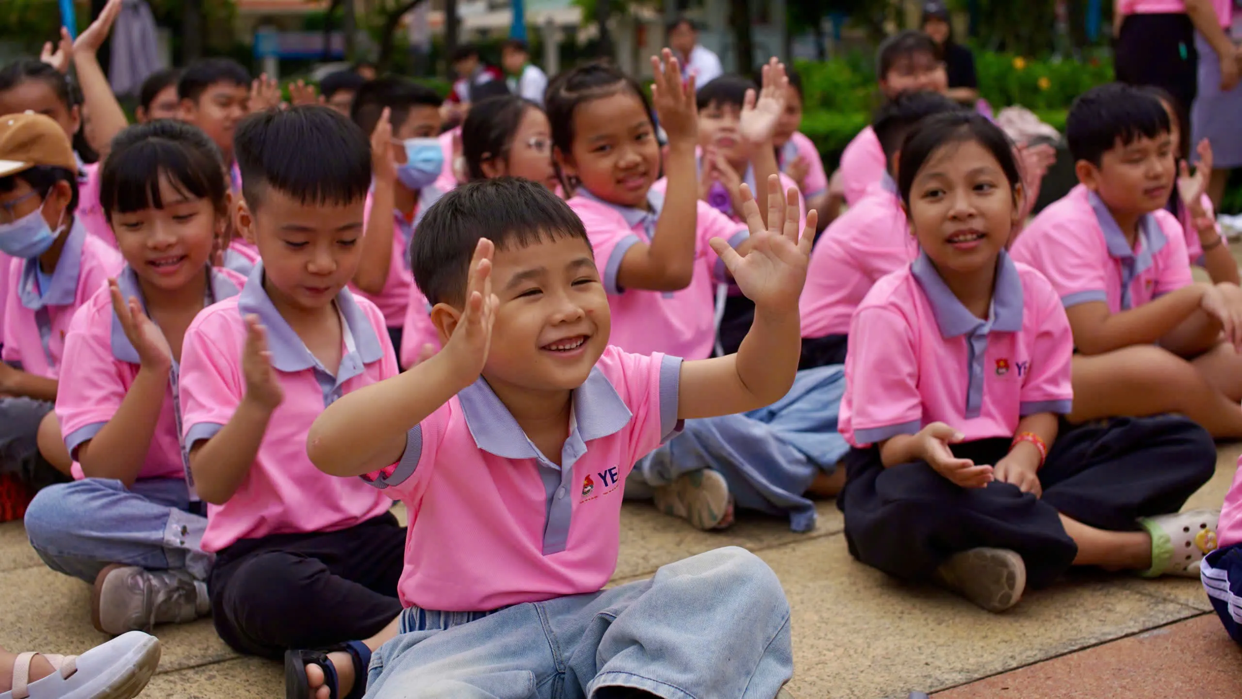 Những gương mặt hạnh phúc và vui vẻ của các trại sinh trước khi chính thức tham gia hội trại Học kỳ hồng năm 2026. Ảnh - Bá Nam