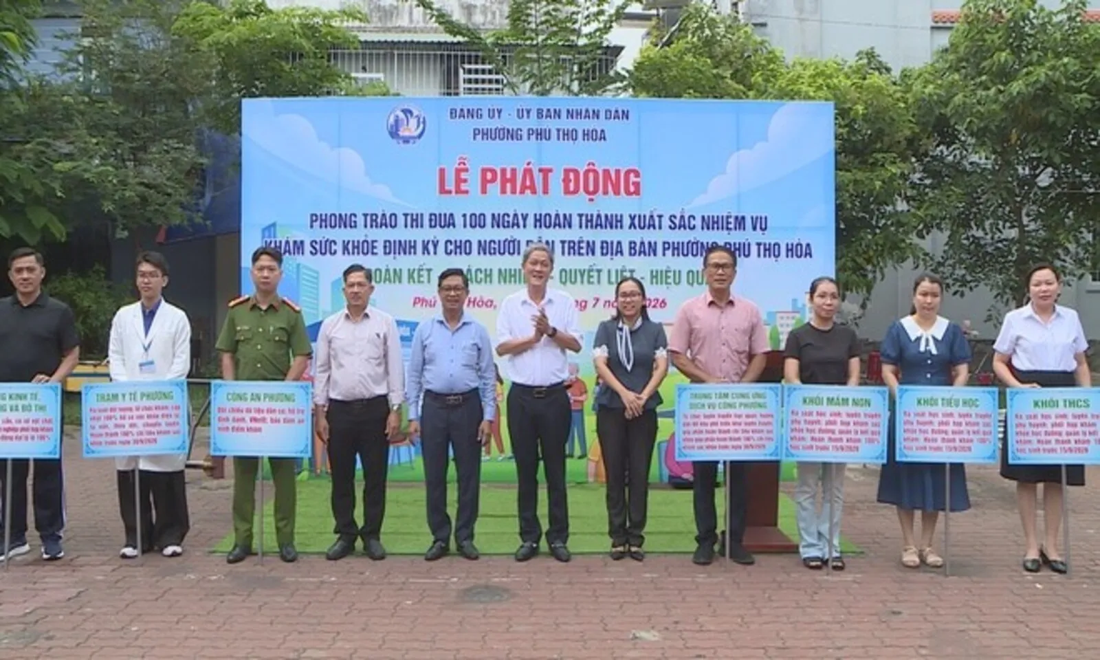 TP. Hồ Chí Minh Triển khai khám sức khỏe định kỳ cho người dân - Ảnh 2