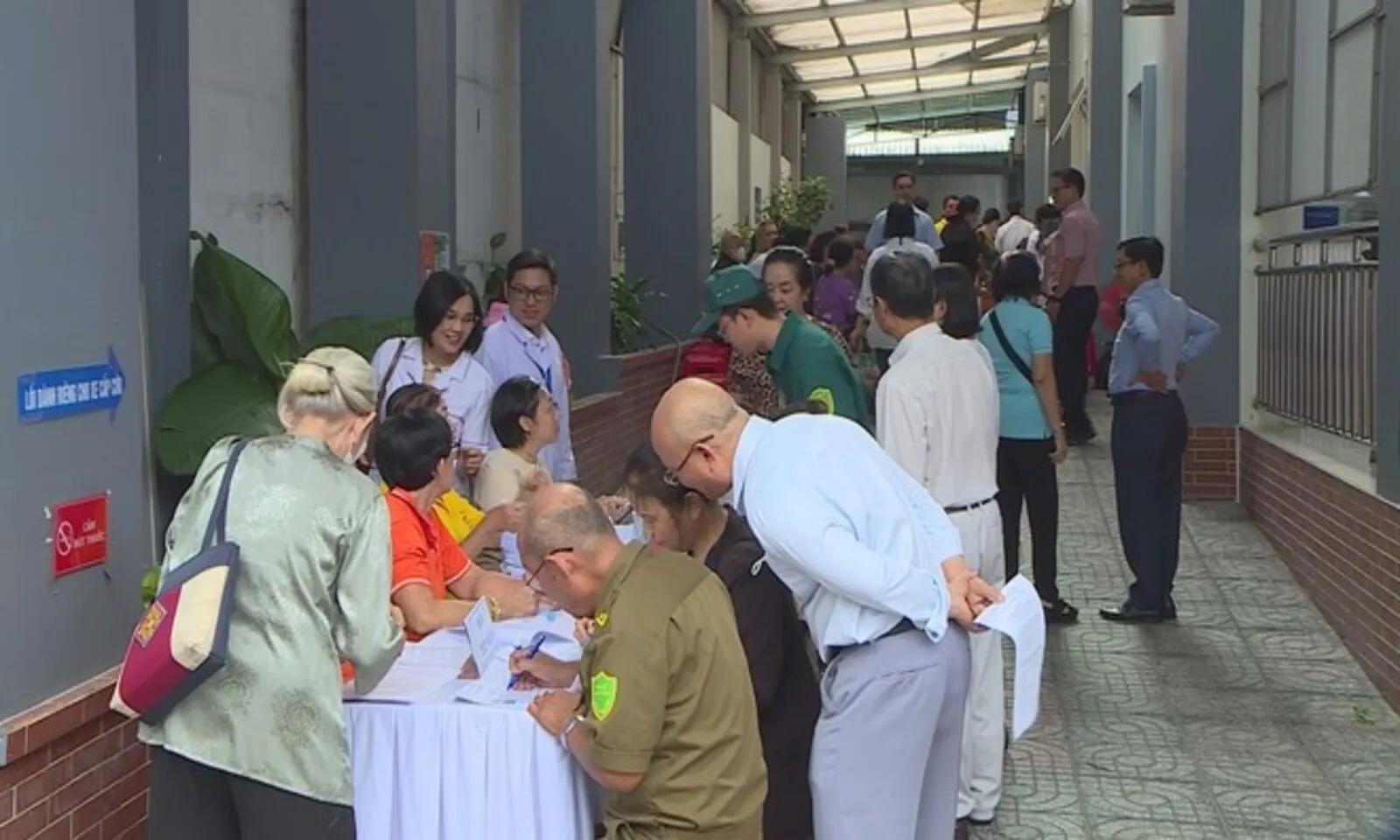 TP. Hồ Chí Minh Triển khai khám sức khỏe định kỳ cho người dân - Ảnh 4